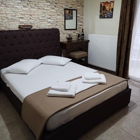 Hotel Villa Pigasos Paralía Exteriör bild