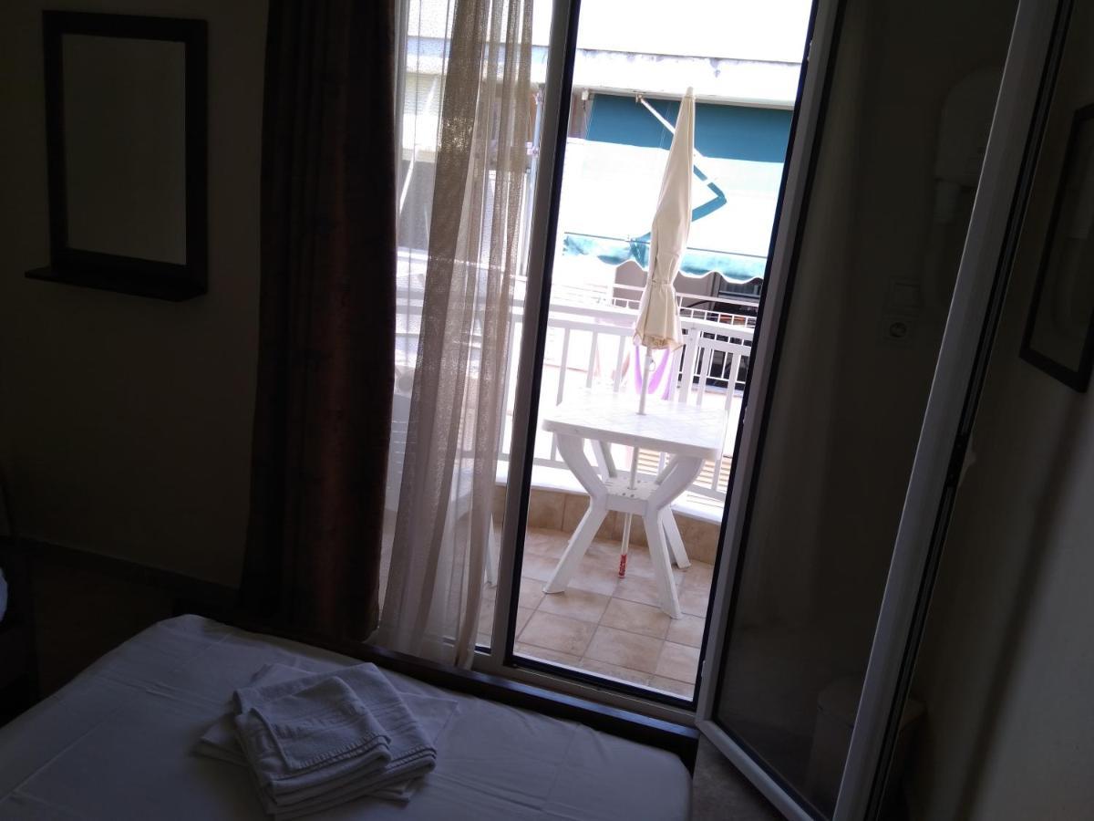 Hotel Villa Pigasos Paralía Exteriör bild